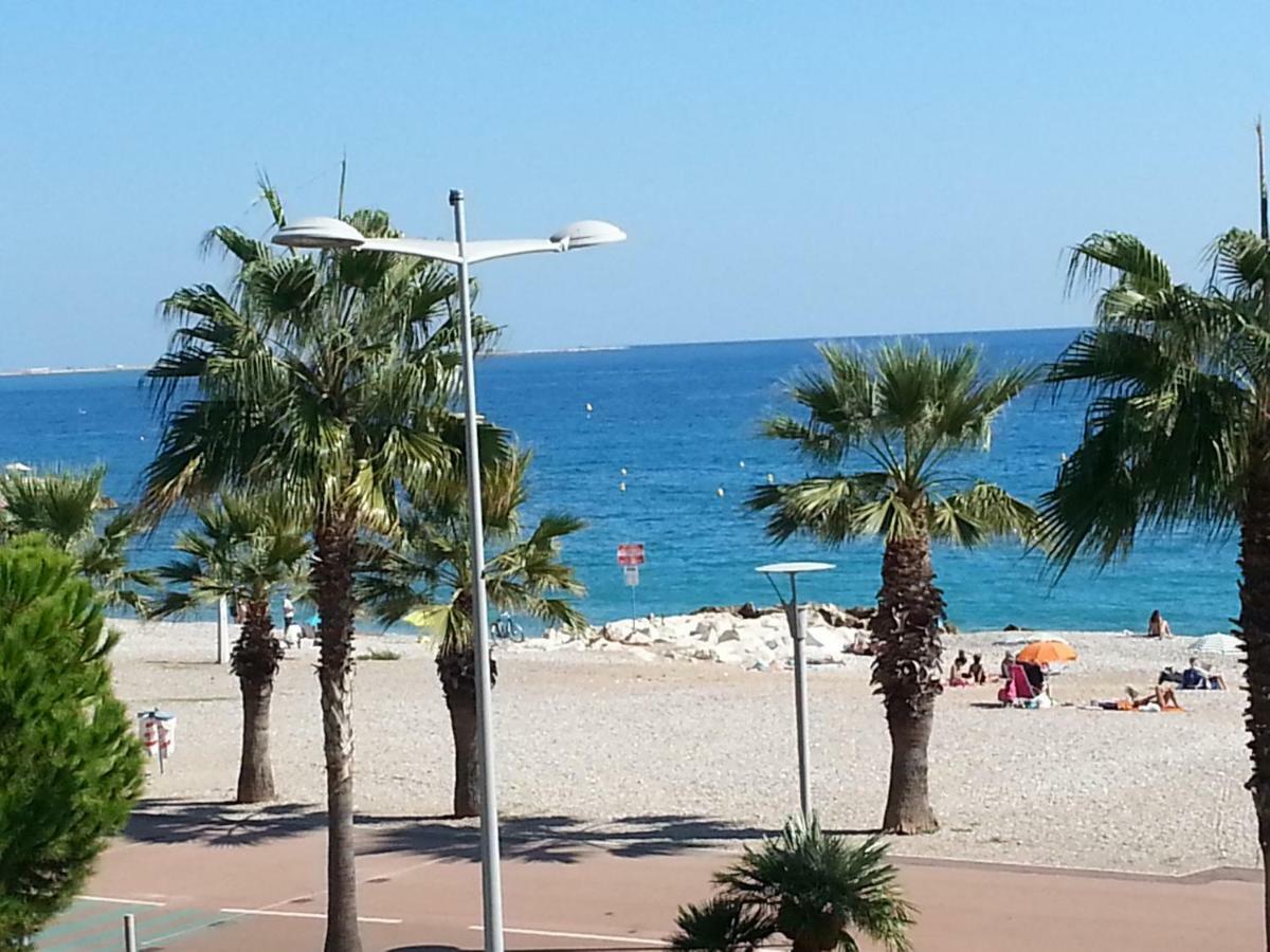 Le Chantilly Cagnes-sur-Mer Bagian luar foto